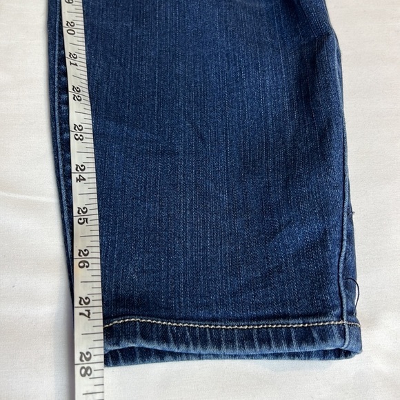 Torrid Jeggings distressed skinny jeans, size 24 R - Picture 9 of 9